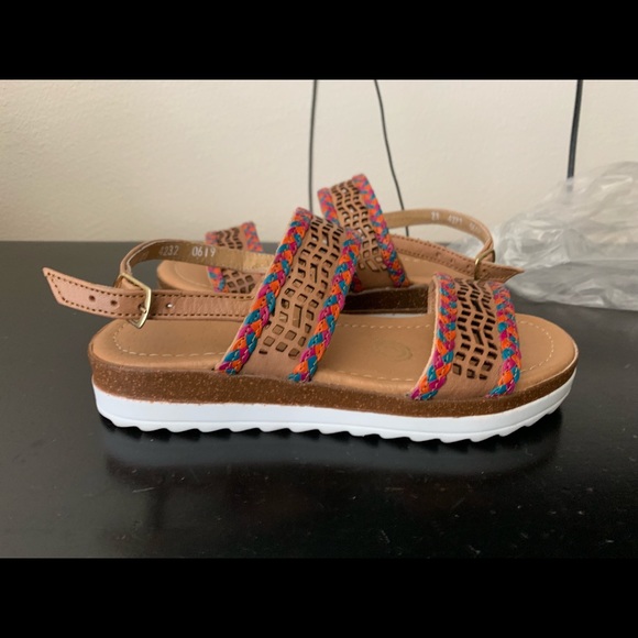 Agave Girl Boutique sandals. - Picture 3 of 3